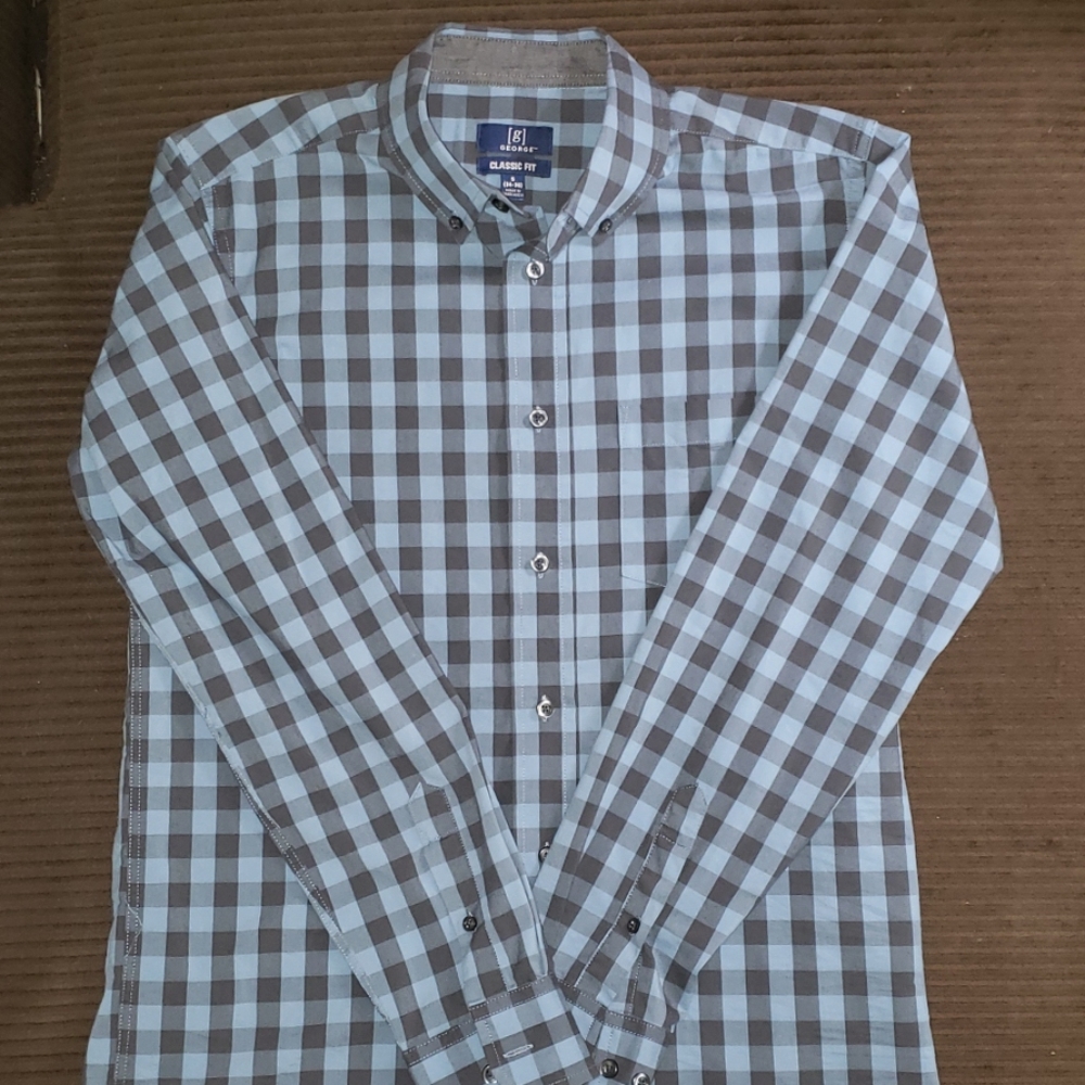Checkered button up